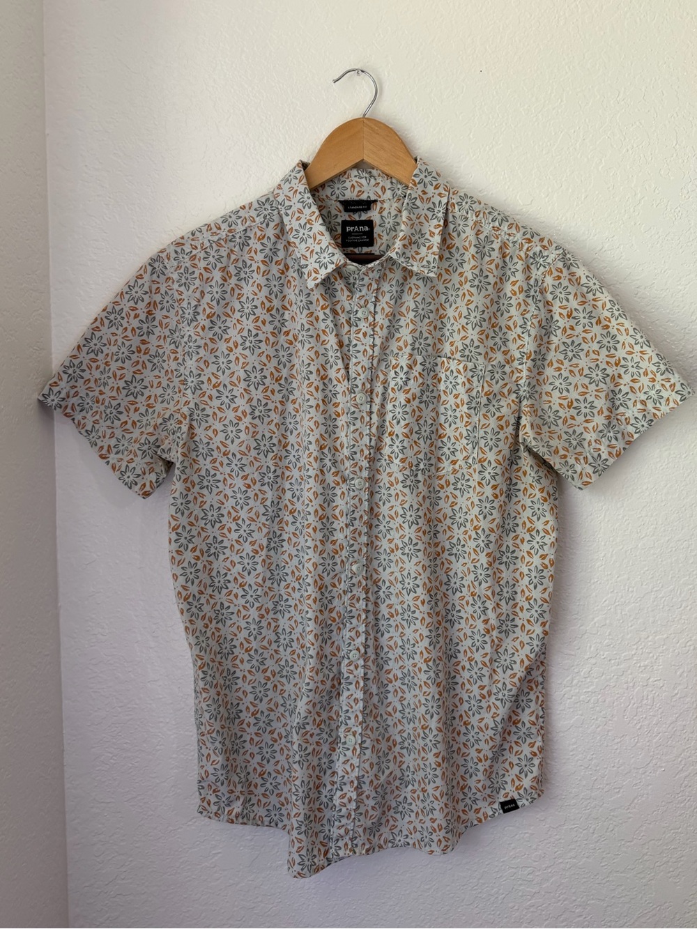 Prana Men's Short Sleeve Floral Button-Up Shirt - White/Multi